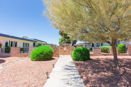 13044 N 100th Ave, Sun City, AZ, 85351-2802 | Card Image
