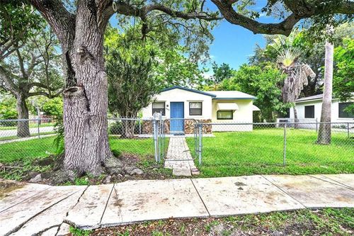 2547 Roosevelt St, Hollywood, FL, 33020-2636 | Card Image