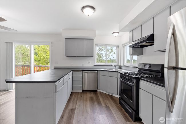 1258 Nw Timber Shadow Ct, House other with 4 bedrooms, 3 bathrooms and 2 parking in Silverdale WA | Image 6