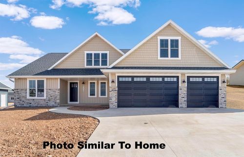 N8871 Killarney Way, HARRISON, WI, 54952 | Card Image