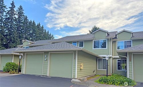 2e-3935 Ne Fairway Lane, Bremerton, WA, 98312 | Card Image