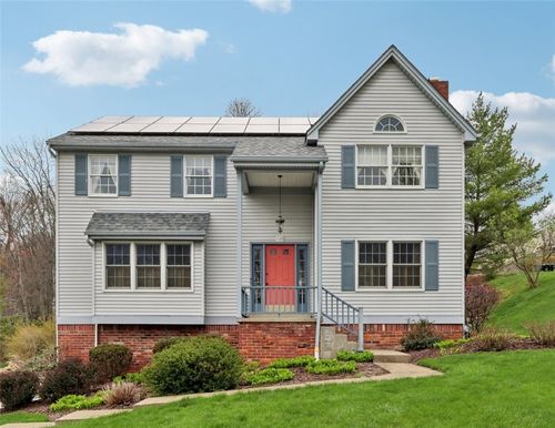 102 Cool Springs Dr, Sewickley, PA, 15143-9546 | Card Image