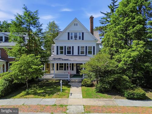 121 W Springettsbury Ave, YORK, PA, 17403-2261 | Card Image