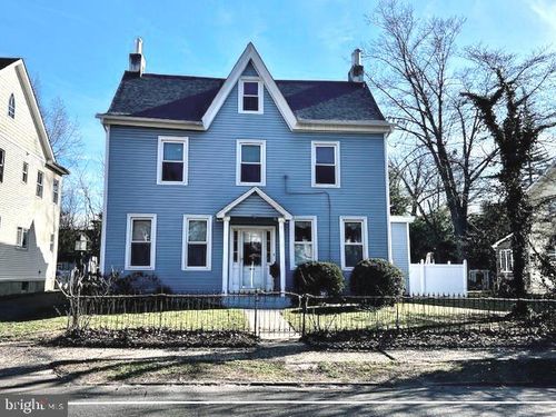 44 Warren St, Beverly, NJ, 08010-1324 | Card Image