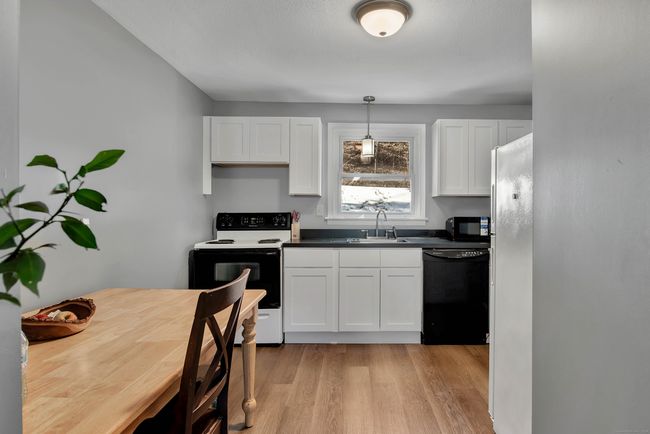 APT-63 - 270 S Windham Rd, Condo with 2 bedrooms, 1 bathrooms and 2 parking in Willimantic CT | Image 7