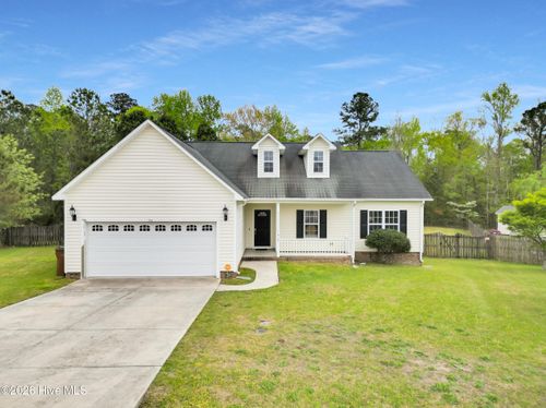 512 Pebble Spruce Ct, Jacksonville, NC, 28546-7988 | Card Image