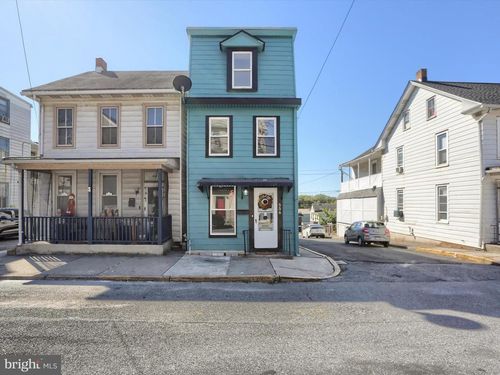 556 N 2nd St, STEELTON, PA, 17113-2103 | Card Image