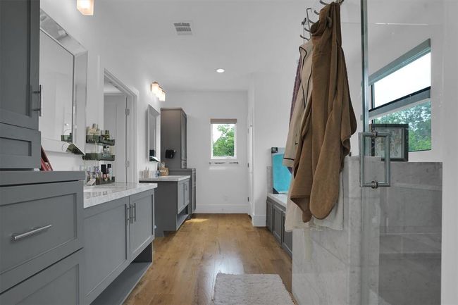 9115 Hammerly Blvd, House other with 4 bedrooms, 4 bathrooms and null parking in Houston TX | Image 36