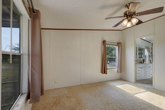 68 Rolling Oaks Dr, House other with 3 bedrooms, 2 bathrooms and 2 parking in Harper TX | Image 13