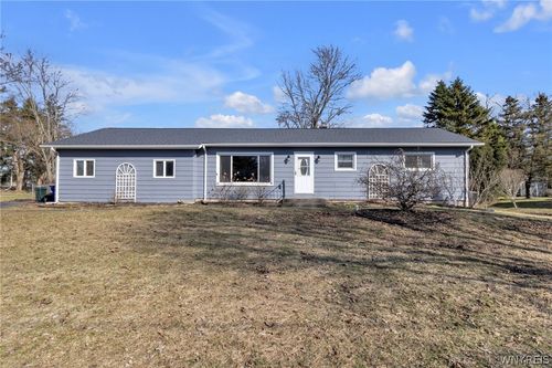 5769 Griffin St, Sanborn, NY, 14132-9203 | Card Image