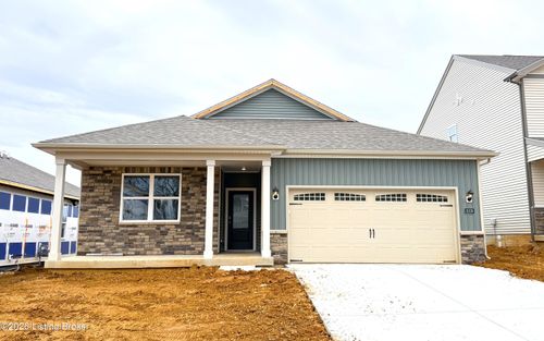 8109 Cedar Meadows Ln, Louisville, KY, 40229-8676 | Card Image