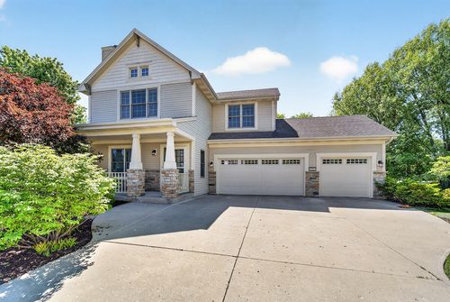 6547 Parkway Cir, Mount Pleasant, WI, 53406 | Card Image