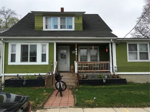 232 Flint Ave, Cranston, RI, 02910-2514 | Card Image