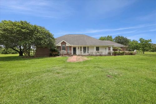 23458 Interstate 10, Hamshire, TX, 77622-9001 | Card Image
