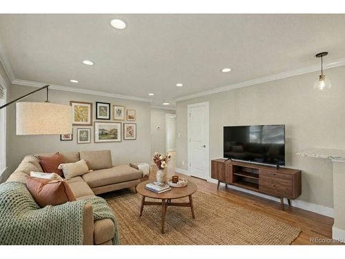 2580 S Perry St, Denver, CO, 80219-5718 | Card Image