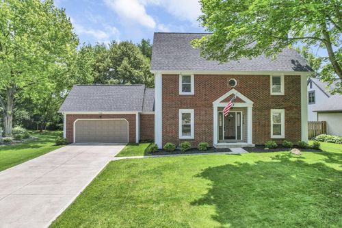 7048 Fitzgerald Rd, Dublin, OH, 43017-3019 | Card Image