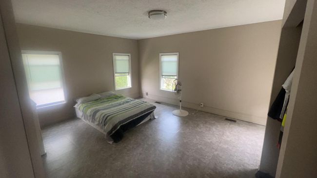 725 Washington St, Home with 0 bedrooms, 0 bathrooms and 4 parking in Lakeview MI | Image 12