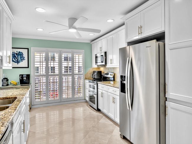 APT-64 - 1194 Hillsboro Mile, Townhouse with 3 bedrooms, 4 bathrooms and null parking in Hillsboro Beach FL | Image 22