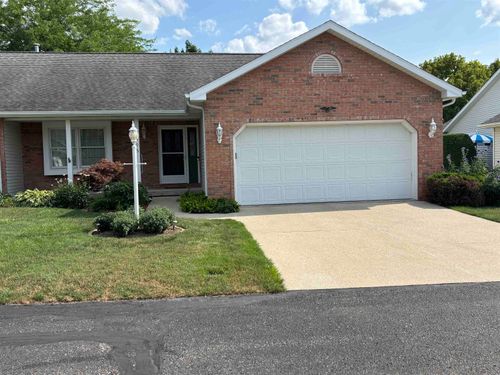 595 Summergreen Dr, Frankenmuth, MI, 48734-9323 | Card Image