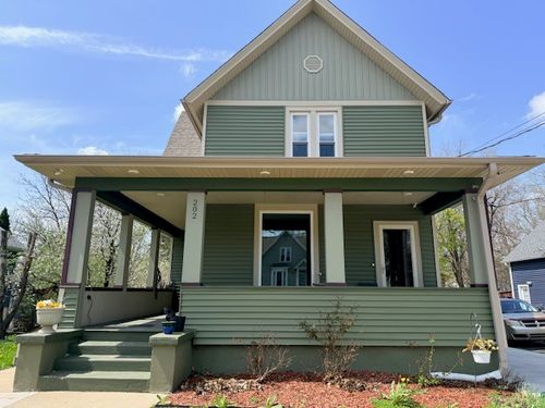 1-202 Perry St, ELGIN, IL, 60123-0819 | Card Image