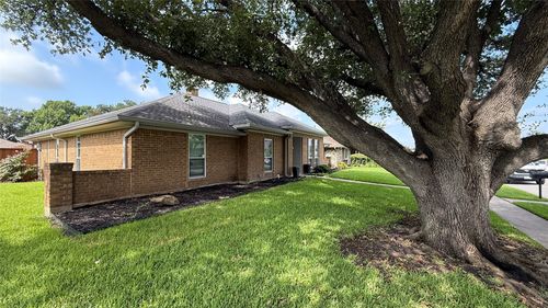 2210 Ridgewood, Carrollton, TX, 75006 | Card Image