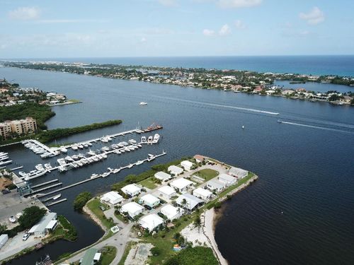 25-25 S Loafing Street, Hypoluxo, FL, 33462 | Card Image