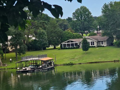 659 Westwood Ln, Estill Springs, TN, 37330-3432 | Card Image