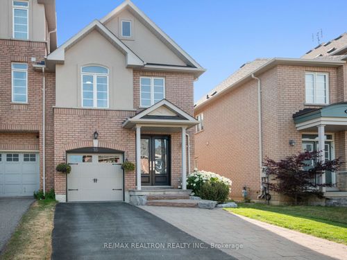 16 Mistywood Cres, Vaughan, ON, L4J9E5 | Card Image