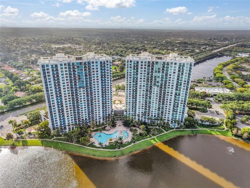 apt-306s-2681 Flamingo Rd, Plantation, FL, 33323-1754 | Card Image