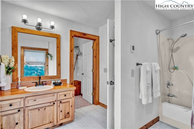311 N Pinnacle Ridge Rd, House other with 3 bedrooms, 5 bathrooms and null parking in Beech Mountain NC | Image 36