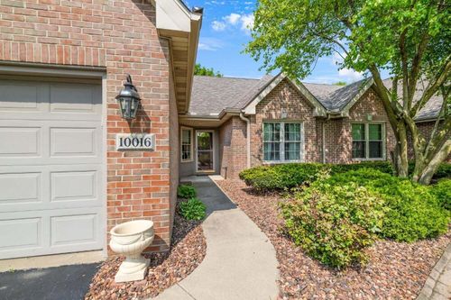 10016 Wildwood Ln, Highland, IN, 46322-5512 | Card Image