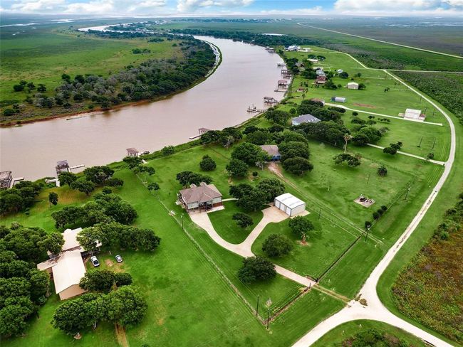 1097 County Road 631a Drive, House other with 3 bedrooms, 3 bathrooms and null parking in Brazoria TX | Image 36