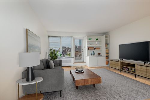 apt-719-145 Pinckney St, Boston, MA, 02114-3246 | Card Image