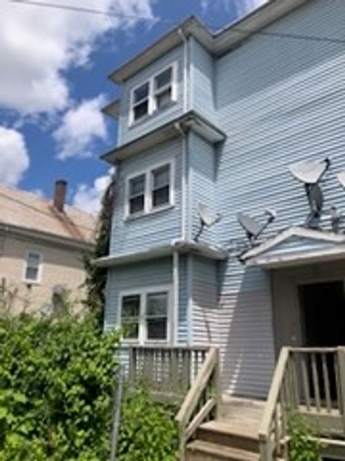 14 Track St, Brockton, MA, 02301-5994 | Card Image