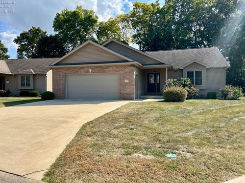 157 Oakley Meadow Ln, Tiffin, OH, 44883-3496 | Card Image