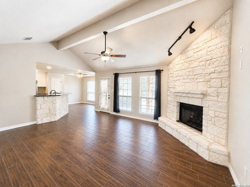 1421 Cottonwood Rd, Fischer, TX, 78623-2075 | Card Image