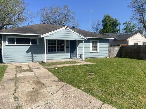 5601 Malmedy Rd, Houston, TX, 77033-1617 | Card Image