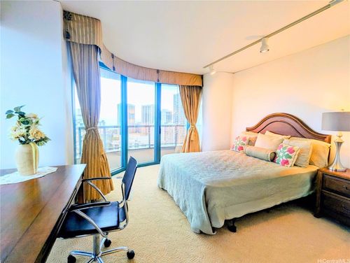 apt-3005-1888 Kalakaua Ave, Honolulu, HI, 96815-1535 | Card Image