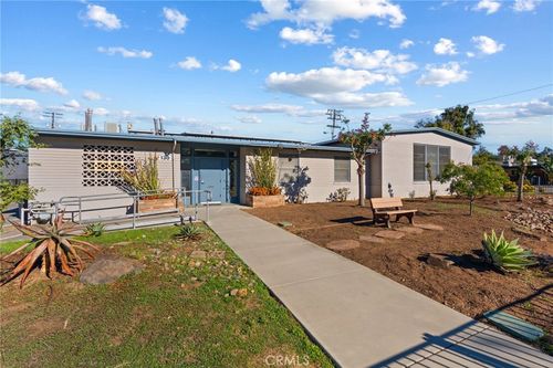 130 E Alvarado St, Fallbrook, CA, 92028-2048 | Card Image