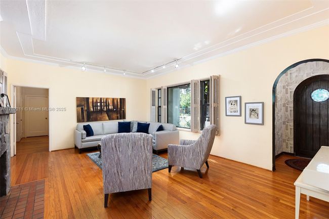 485 Ne 96 Th St, House other with 4 bedrooms, 3 bathrooms and null parking in Miami Shores FL | Image 14