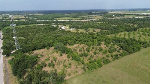 210 Wester Rd, Ferris, TX, 75125-8741 | Card Image