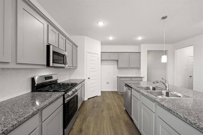 1905 Mohican Kitchen3 | Image 24