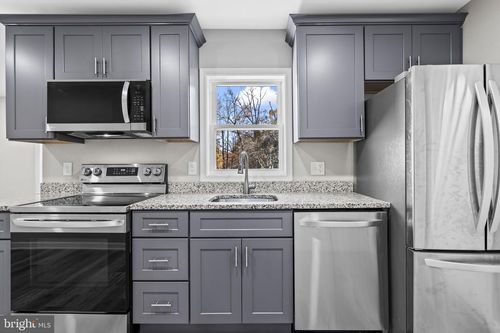 42523 Saint Johns Rd, HOLLYWOOD, MD, 20636-3242 | Card Image