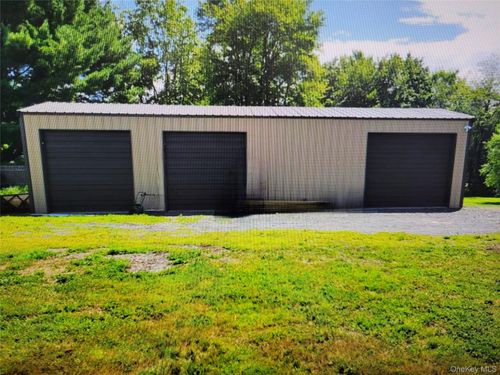 3 Friendly Acres, Campbell Hall, NY, 10916-2121 | Card Image