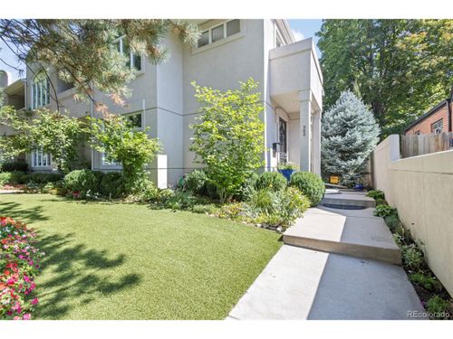 560 Josephine St, Denver, CO, 80206-4211 | Card Image