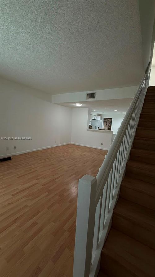 3-30-1531 Barcelona Way, Weston, FL, 33327-1742 | Card Image