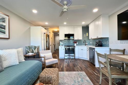 apt-b222-40 Folly Field Rd, Hilton Head Island, SC, 29928-8828 | Card Image