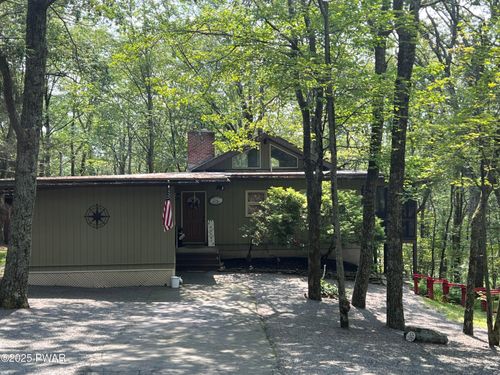 122 Horseshoe Ln, Hawley, PA, 18428 | Card Image