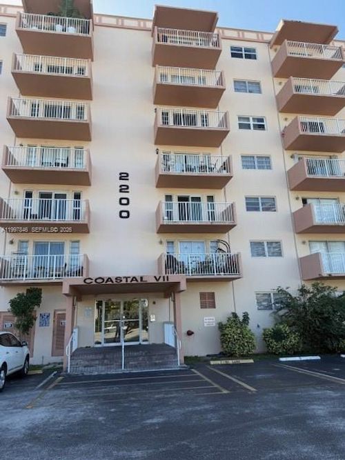 109-2200 E Hallandale Beach Blvd, Hallandale Beach, FL, 33009-3701 | Card Image