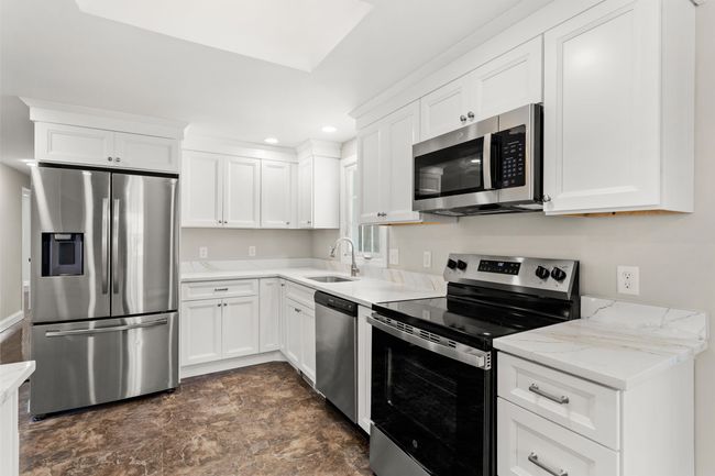 765 S Mammoth Rd, House other with 3 bedrooms, 2 bathrooms and null parking in Manchester NH | Image 23